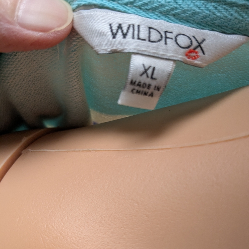 Loungewear, sweatshirt and shorts WildFox Brand, XL(SIZE 18-20) drawstring waist - Picture 5 of 8
